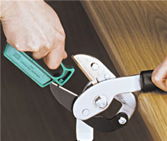 4-In-1 Garden Tool Sharpener