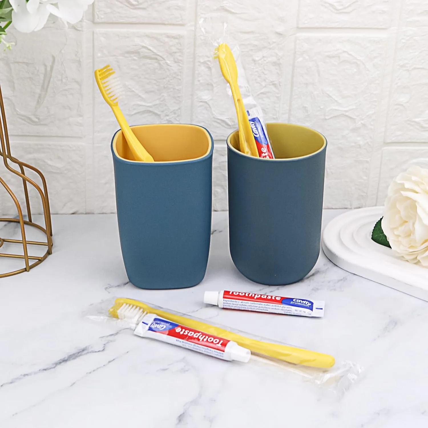 Disposable Toothbrushes with Toothpaste Pack of 200, Yellow Hollow Toothbrush with 10g Toothpaste Individually Wrapped Disposable Travel Toothbrushes Kit in Bulk for Homeless,Airbnb,Hotel,Charity