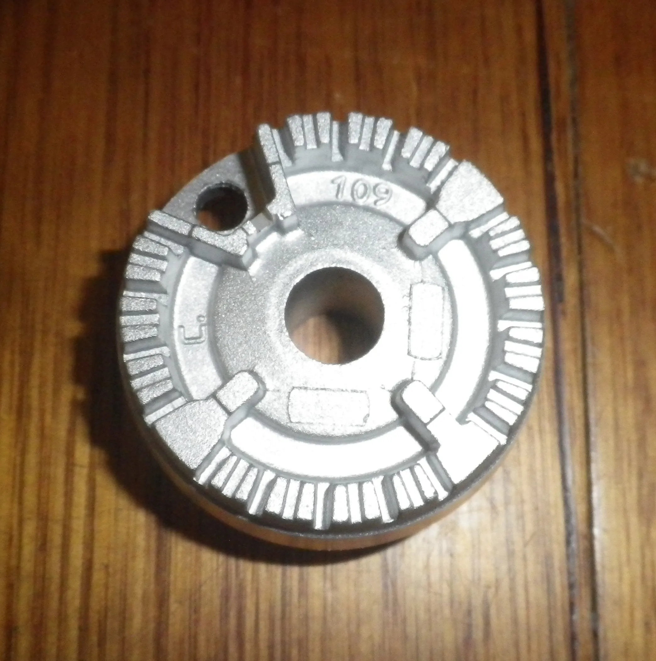 Fisher & Paykel Gas Stove Aux 49mm Burner/Distributer - Part No. FP531616