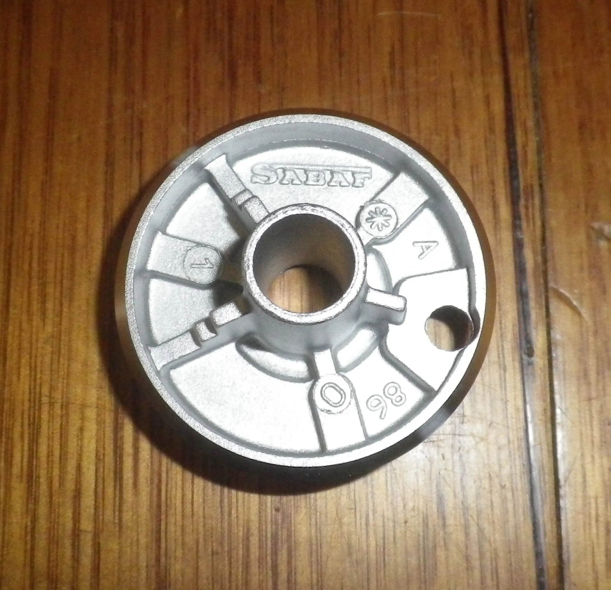 Fisher & Paykel Gas Stove Aux 49mm Burner/Distributer - Part No. FP531616