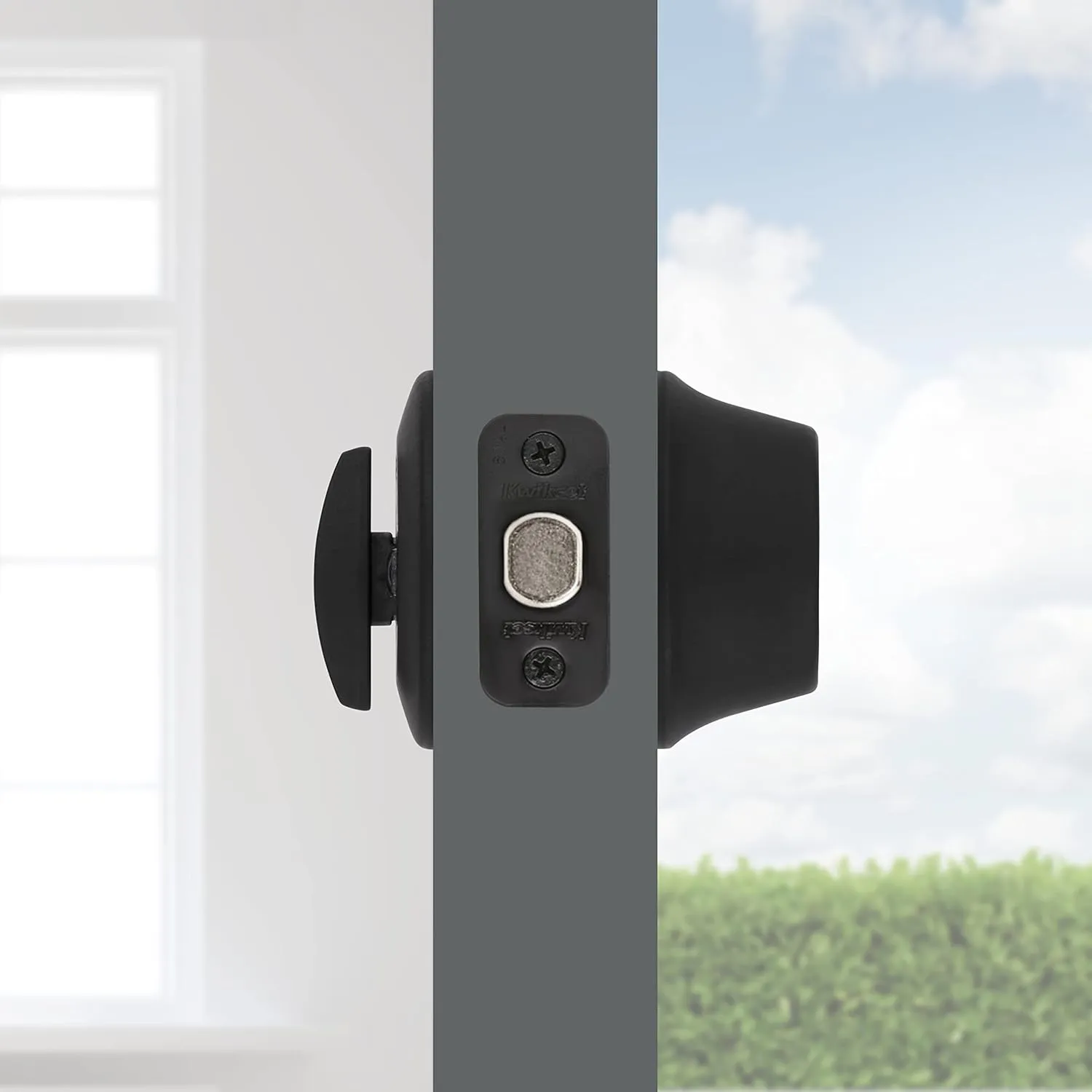 Kwikset 660 Deadbolt Deadbolt Lock, Matte Black Round Exterior Keyed Front Entry Door, Pick Resistant SmartKey Rekey Security, Single Cylinder Dead Bolt