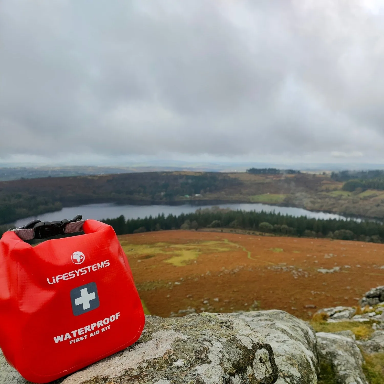 Lifesystems - Waterproof First Aid Kit