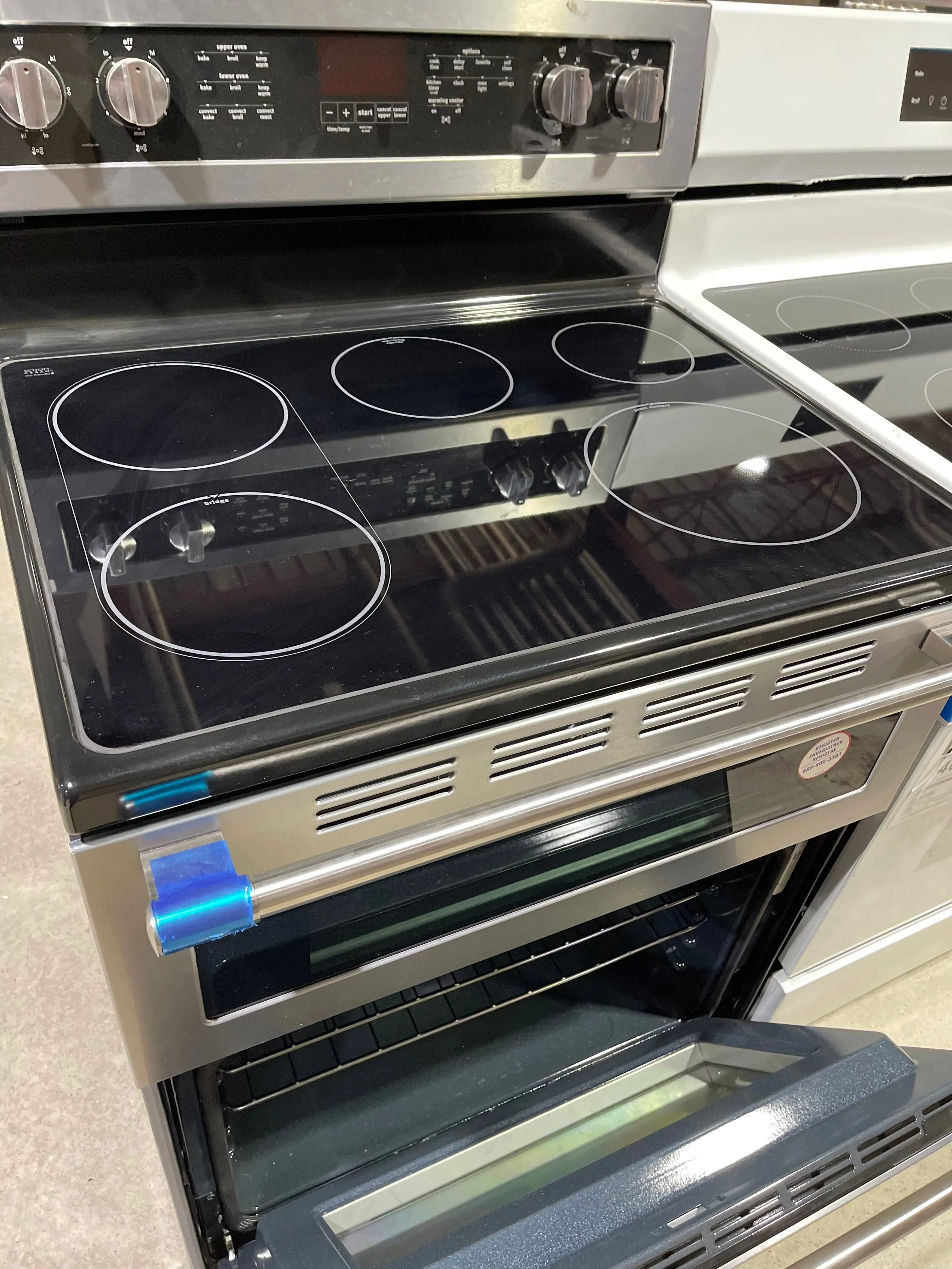 Maytag YMET8800FZ Electric Range, 6.7 cu. ft. Capacity, 30 inch Exterior Width, True Convection, 5 Burners, Self Clean, Double Oven, 3,200 Watts Highest Burner Element, Stainless Steel colour True European Convection
