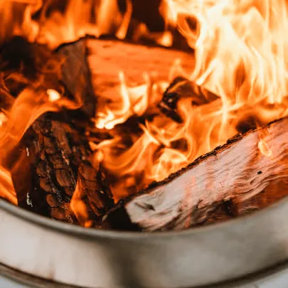 Solo Stove FUEL- Mini Oak Firewood for Mesa, Mesa XL, Pi Pizza Oven, and Fire Pit Cooking System, 100% Natural Oak Firewood Kiln-Dried | Starters & Color Packs for all Firepits