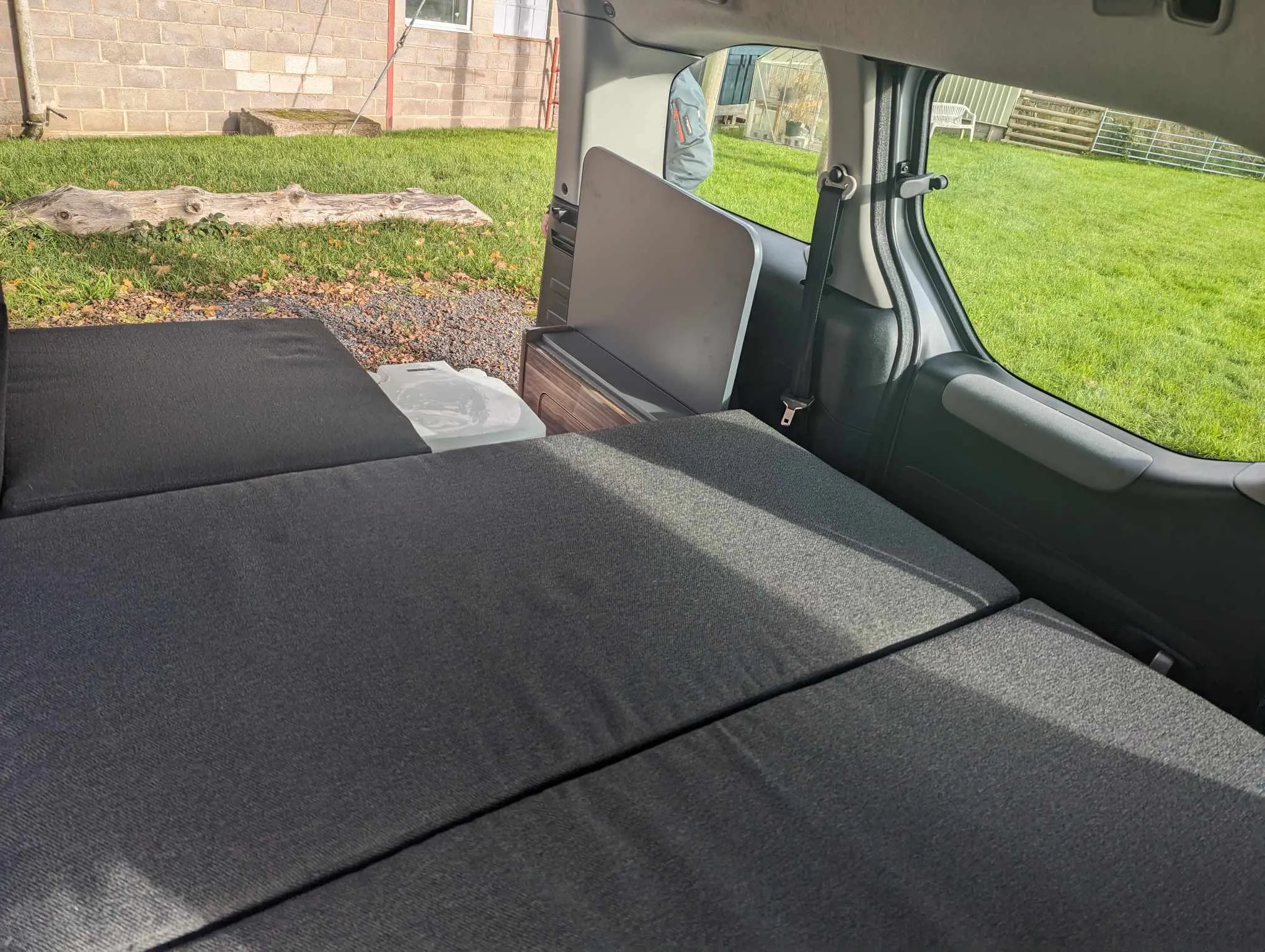 The Weekender Conversion for Fiat EDoblo, Citroen Berlingo and Peugeot Tepee